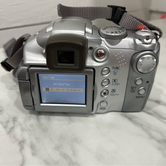 Canon PowerShot for parts/repair - Picture 6 of 7